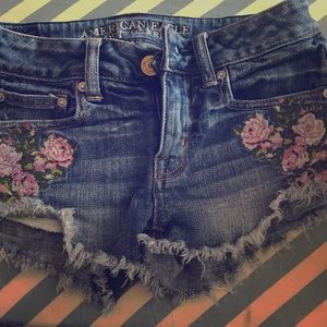 American eagle flower design shorts